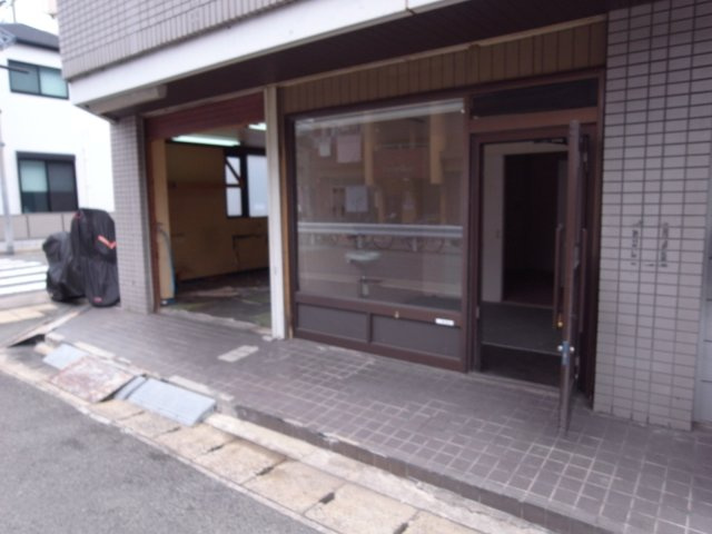 尼崎市大庄中通２丁目の店舗事務所