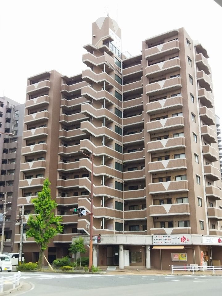 ヴァルト片野駅前