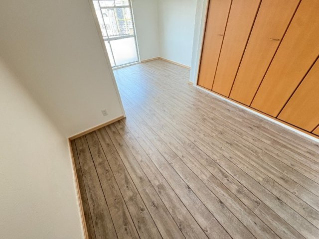 神戸市灘区灘南通２丁目の賃貸マンションの居間・リビング
