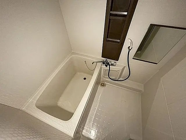 ライオンズマンション三宮の浴室