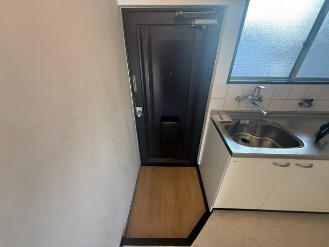 神戸市灘区灘南通２丁目の賃貸マンションのキッチン