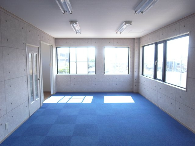尼崎市稲葉元町２丁目の店舗事務所