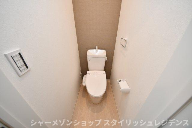 北九州市小倉北区霧ケ丘１丁目の一戸建てのトイレ