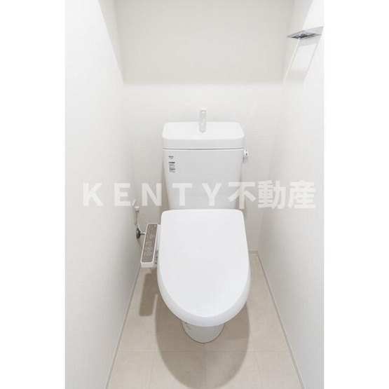 【トイレ】 | コンフォリア二葉 | 落ち着いた色調のトイレです