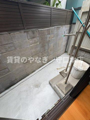 【庭】 | 寺方元町貸家