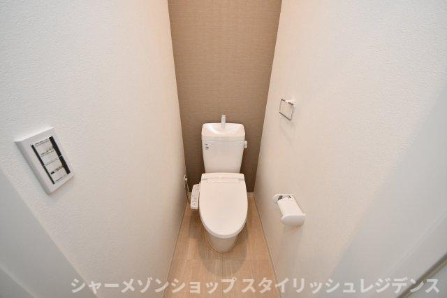 北九州市小倉北区霧ケ丘１丁目の一戸建てのトイレ