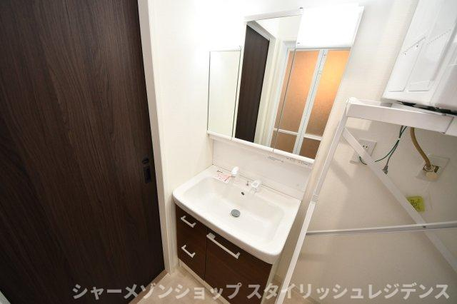 北九州市小倉北区霧ケ丘１丁目の一戸建ての洗面所