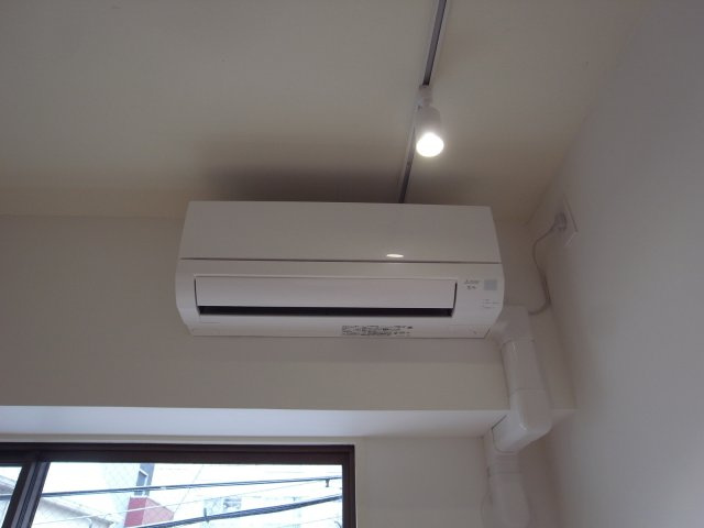 宝塚市武庫川町の店舗事務所