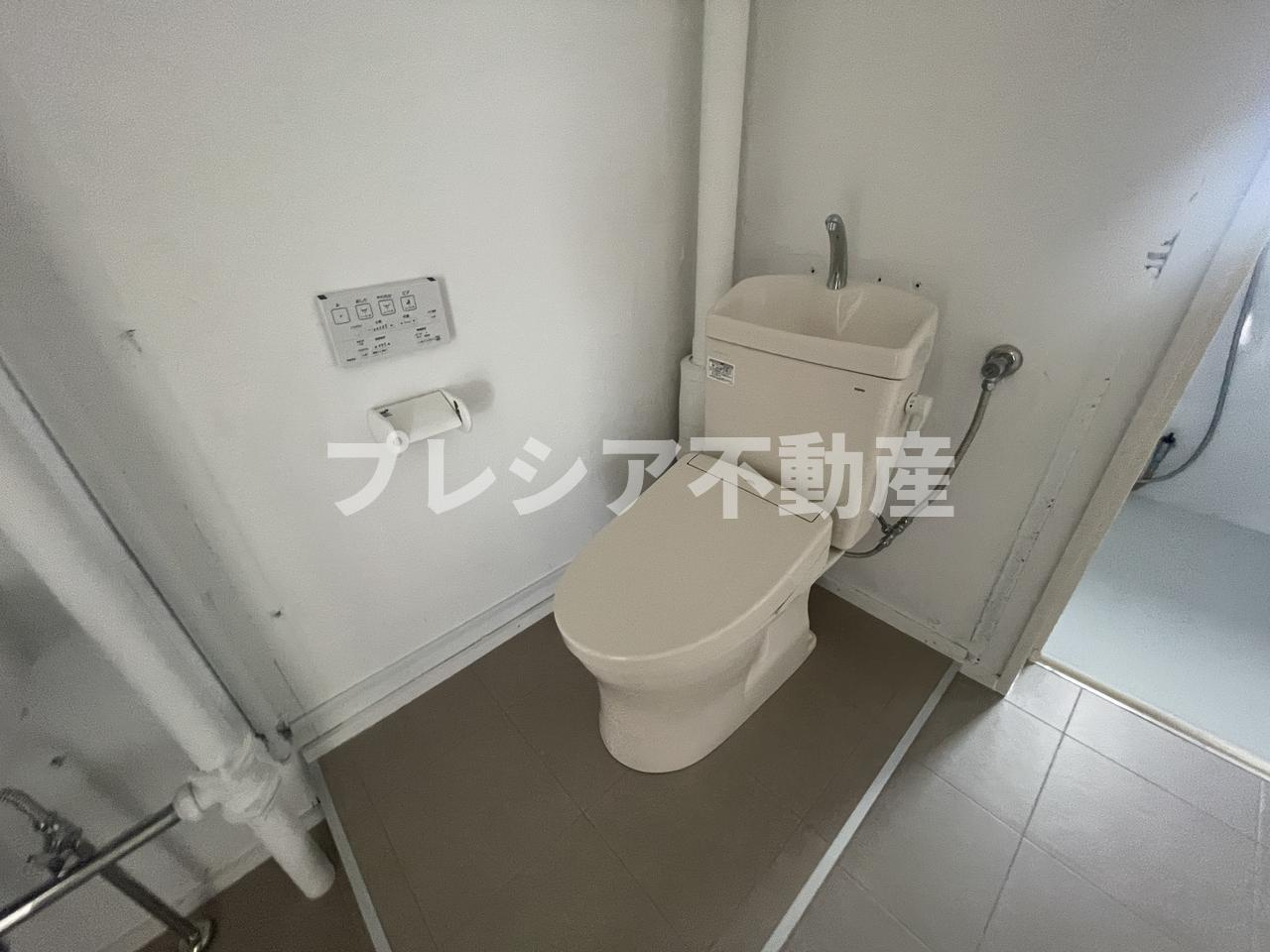 青山台住宅60号棟のバルコニー