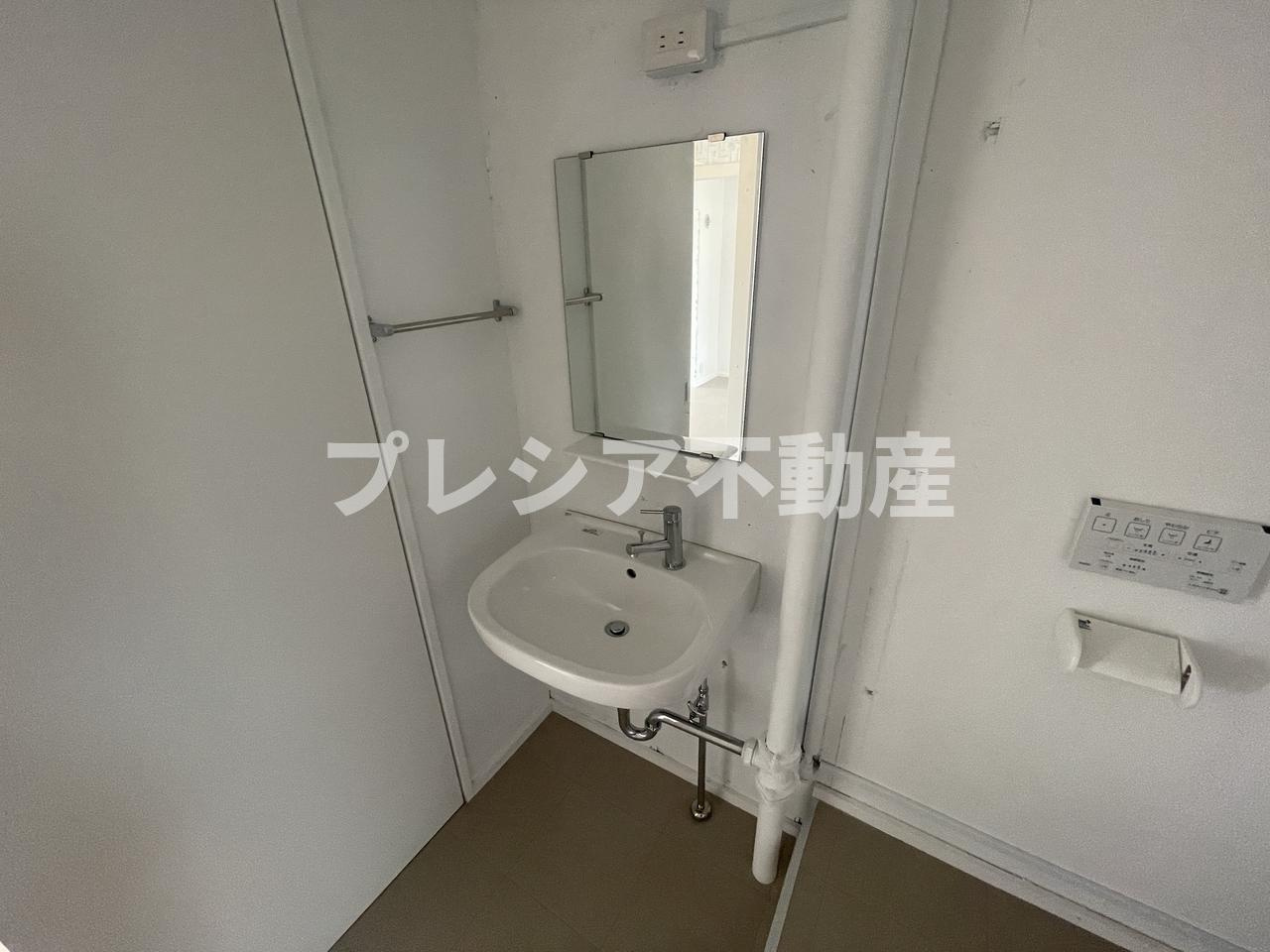 青山台住宅60号棟の洗面所