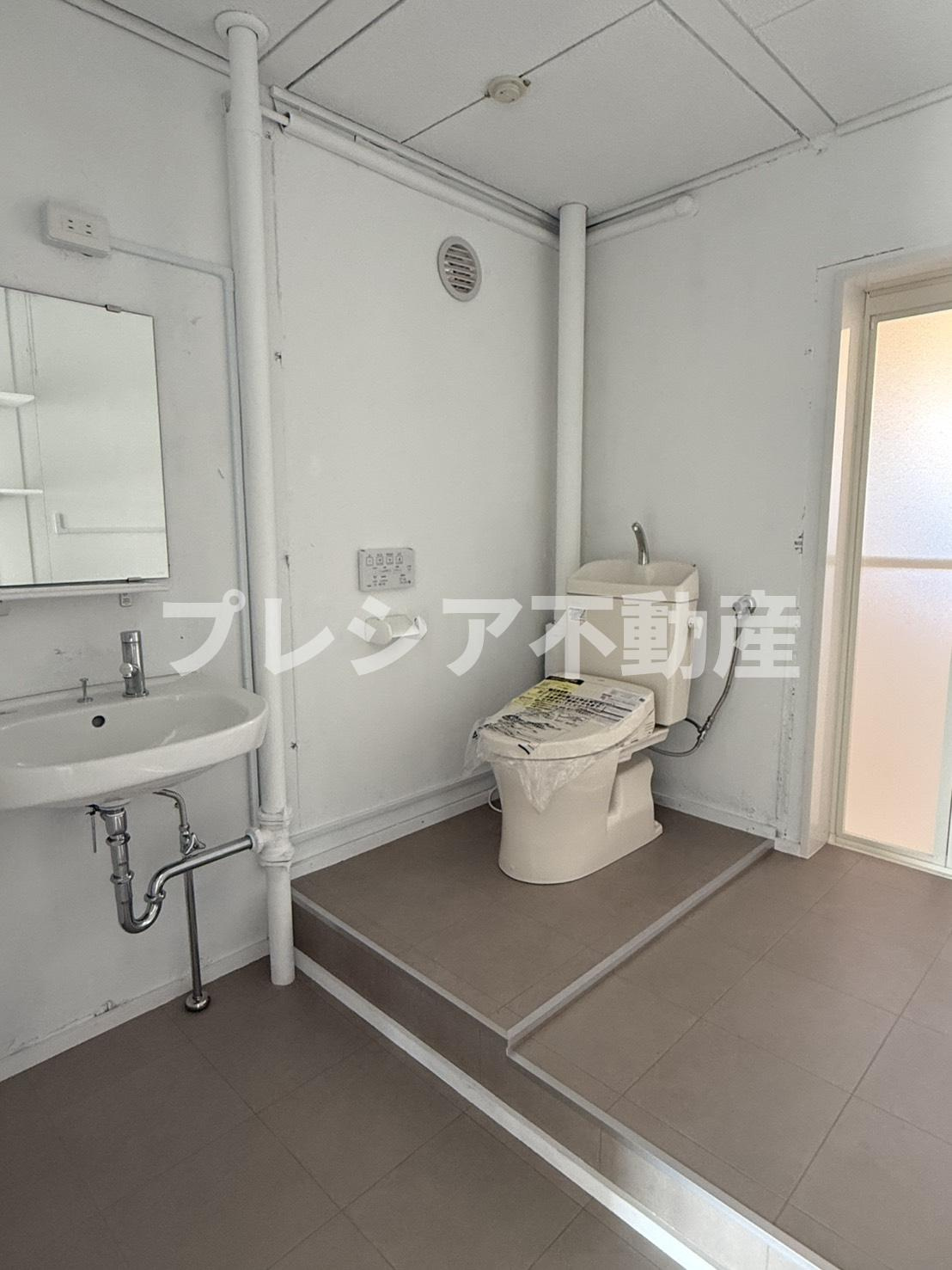 青山台住宅60号棟の洗面所