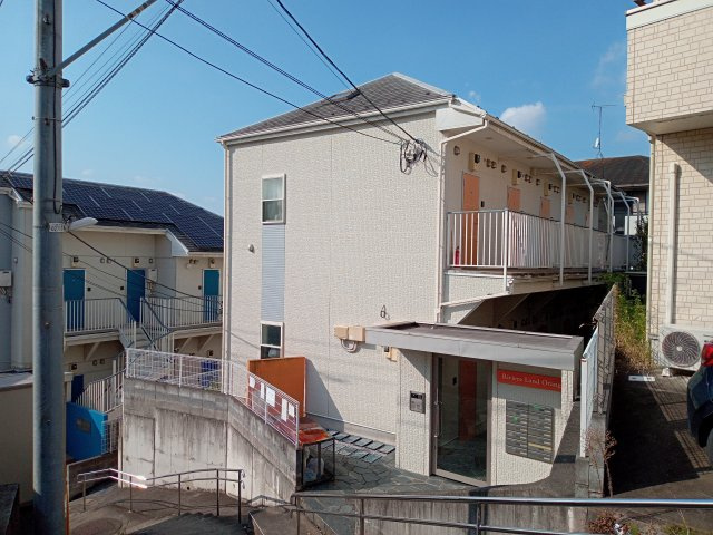 川崎市多摩区西生田３丁目のアパートの外観