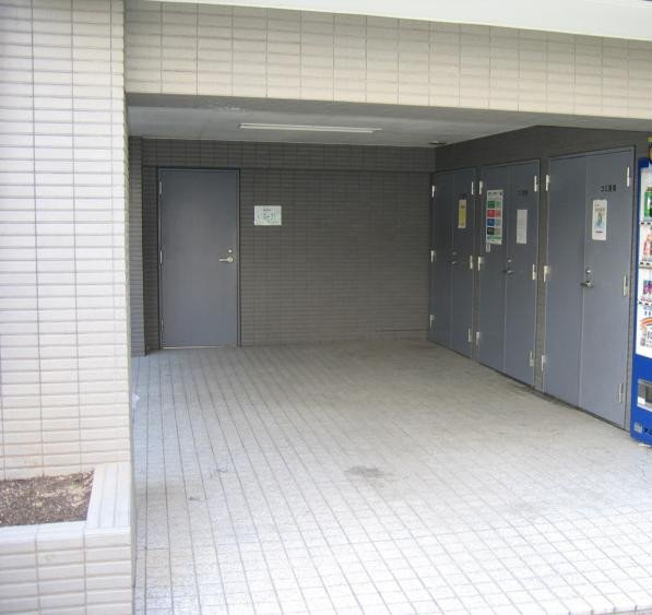 菱和パレス高輪のエントランス