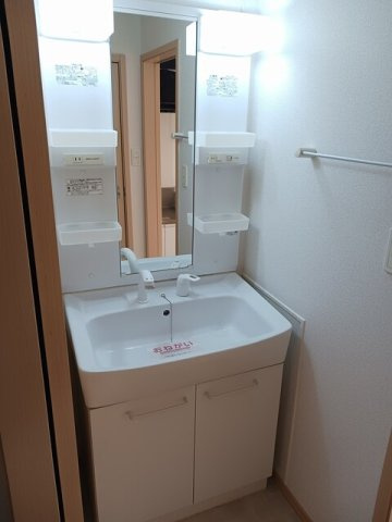 エテルノ・アロッジオ弐番館の洗面所