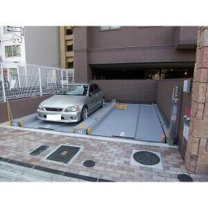 レーべスト平安　名古屋市賃貸　仲介手数料無料の駐車場