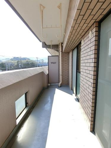 筑紫野市塔原東３丁目の賃貸マンションのバルコニー|別号数タイプ