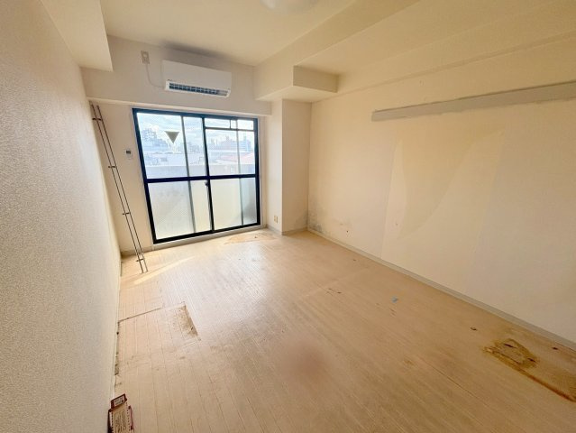 デイグラン上新庄の洋室