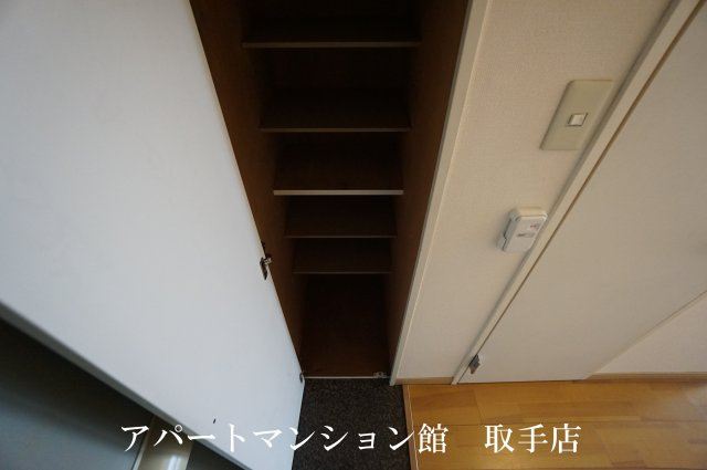 レオパレス井野の収納