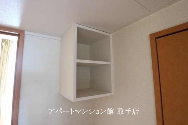 レオパレスシェソワⅡの収納