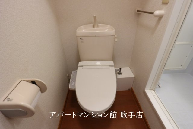 レオパレスシェソワⅡのトイレ