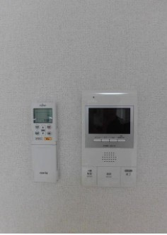 稲城市東長沼のアパートのセキュリティ