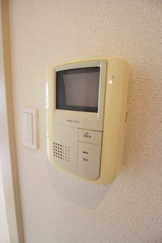 イーズガーデン中央のセキュリティ|インターホン付きで安心です☆