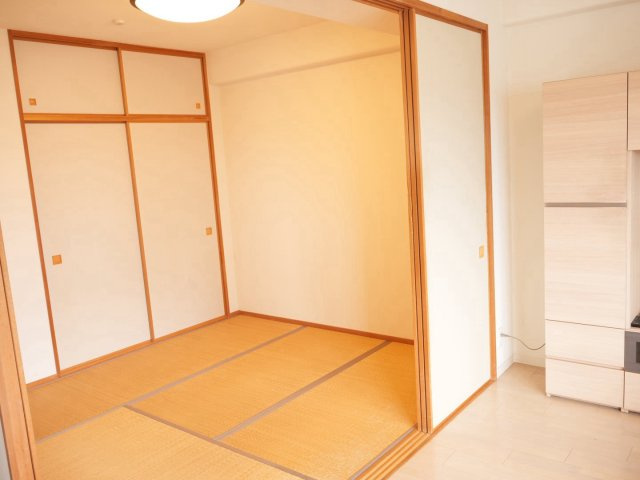 アルファライフ丸亀駅前の和室