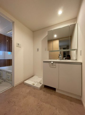 【洗面所】 | ヴァンヴェール楠根 | 同マンション別部屋　参考写真