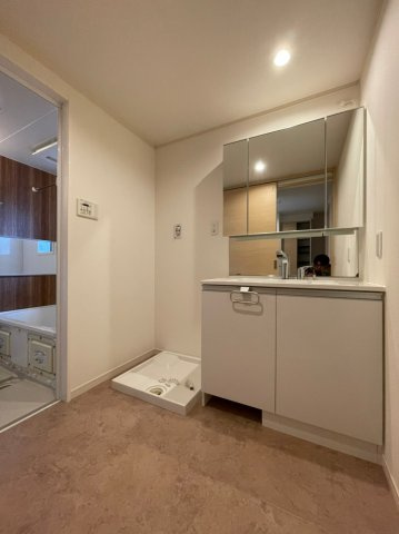 【洗面所】 | ヴァンヴェール楠根 | 同マンション別部屋　参考写真