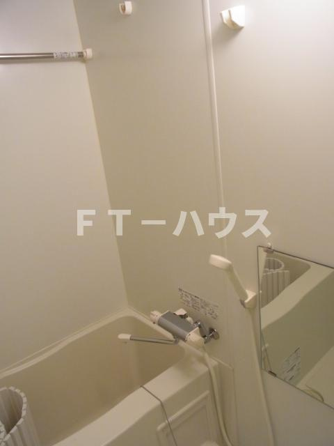 ライジングプレイス船橋宮本の浴室