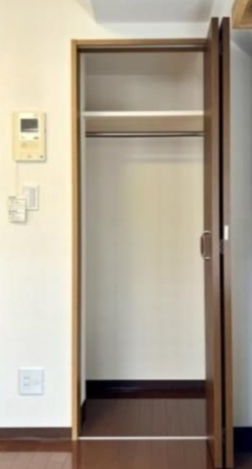 アイトー・ロワイヤル青横の収納