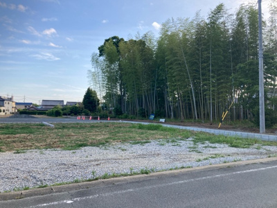 【外観】 | 豊橋市牛川町 5期 新築一戸建て 1号棟 | 現在建築中の外観画像です。ご内覧は同じメーカーの完成物件へご案内いたしますので、いつでもご相談ください！