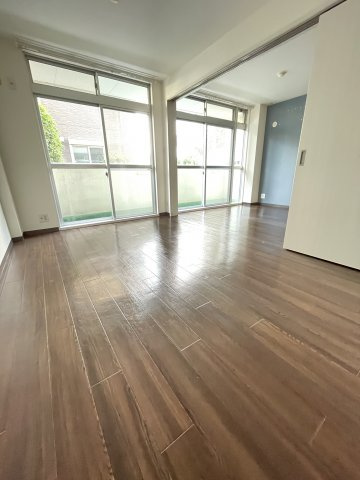 マンション辻田の洋室