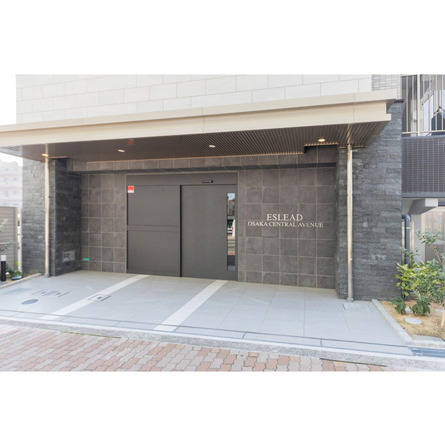 エスリード大阪CENTRAL AVENUEのエントランス