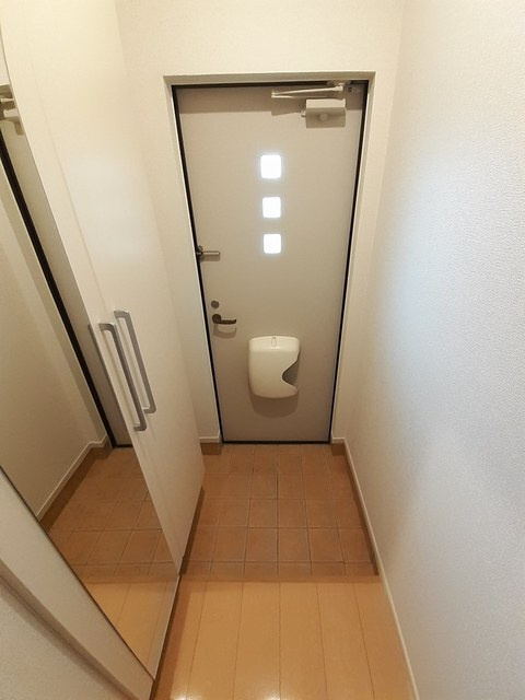 フィオーレ・Ｔの玄関