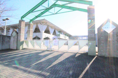 君津市立外箕輪小学校まで450ｍ