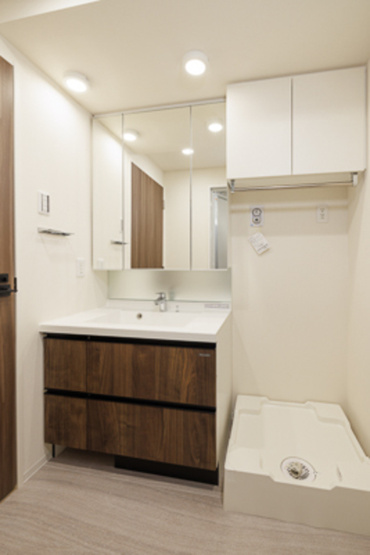 【洗面所】 | 南麻布仙台坂レジデンス | ※写真は同タイプ住戸です。