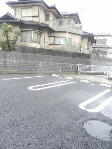 フォレスト　Ⅱの駐車場