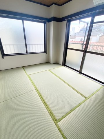 メゾン中台のエントランス