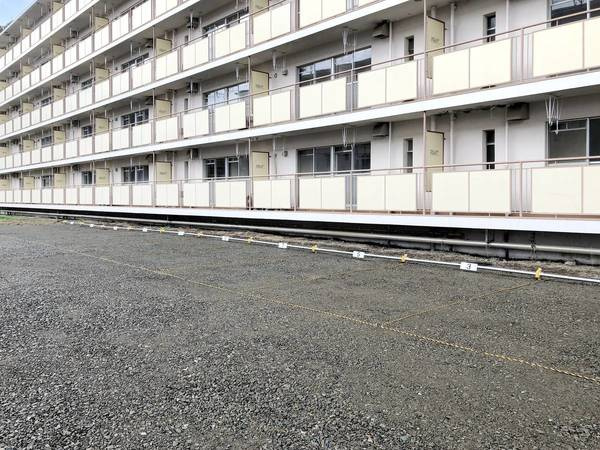 ビレッジハウス黒須野1号棟の駐車場