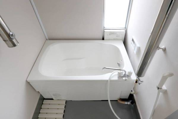 ビレッジハウス黒須野1号棟の浴室|モデルルームの写真です