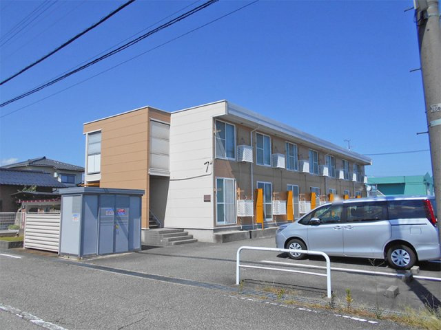 レオパレス小杉南の外観