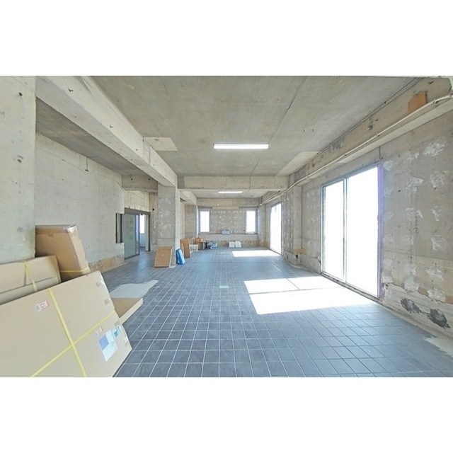 岐阜市雄総桜町３丁目の住宅付店舗一部の内装|3階店舗