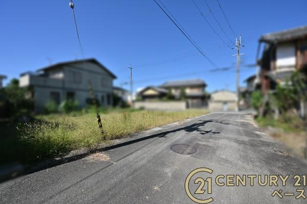 天理市柳本町の売地の前面道路含む現地写真