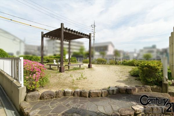 ウィルコート八木のその他共用部分|■現地撮影写真■マンション敷地内には小さな公園がございます！