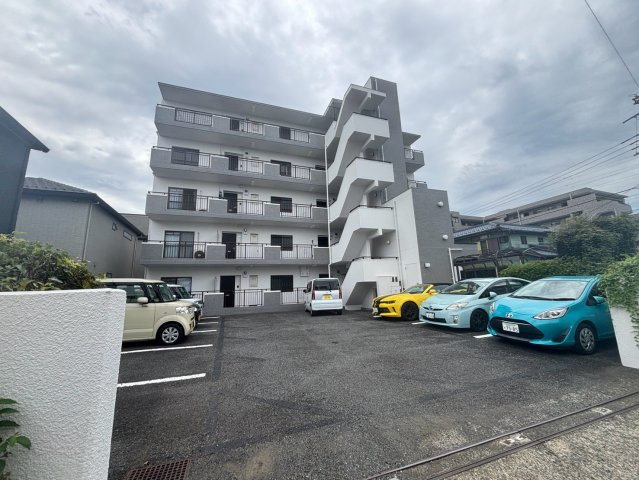 ハイム下鶴間の外観