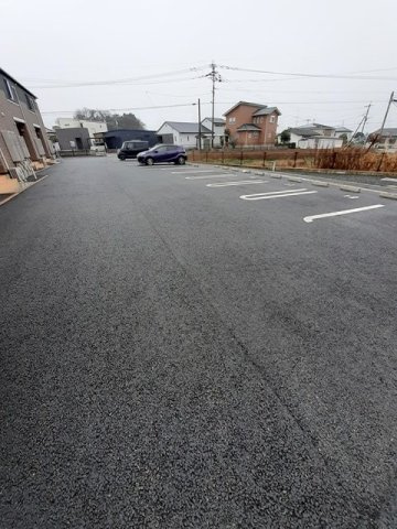 ジプソフィルの駐車場
