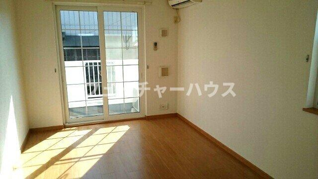 フェアリーⅢの居間・リビング|ゆったりとした居間です