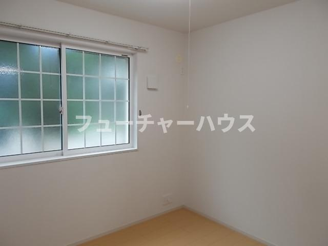 セレッソの内装|明るい色調の室内です