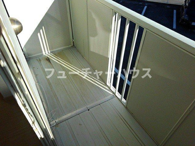 エルディム１０３７のバルコニー|開放的で明るい空間を演出してくれるバルコニーです